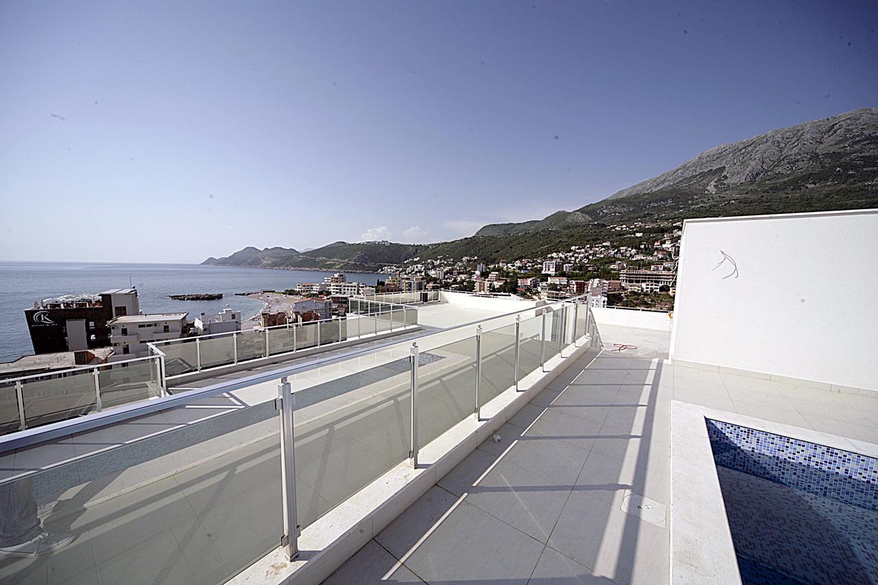 Sea Star Apartment Dobra Voda Ngoại thất bức ảnh