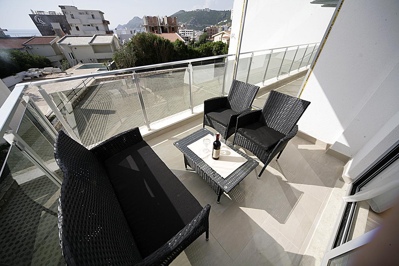 Sea Star Apartment Dobra Voda Ngoại thất bức ảnh