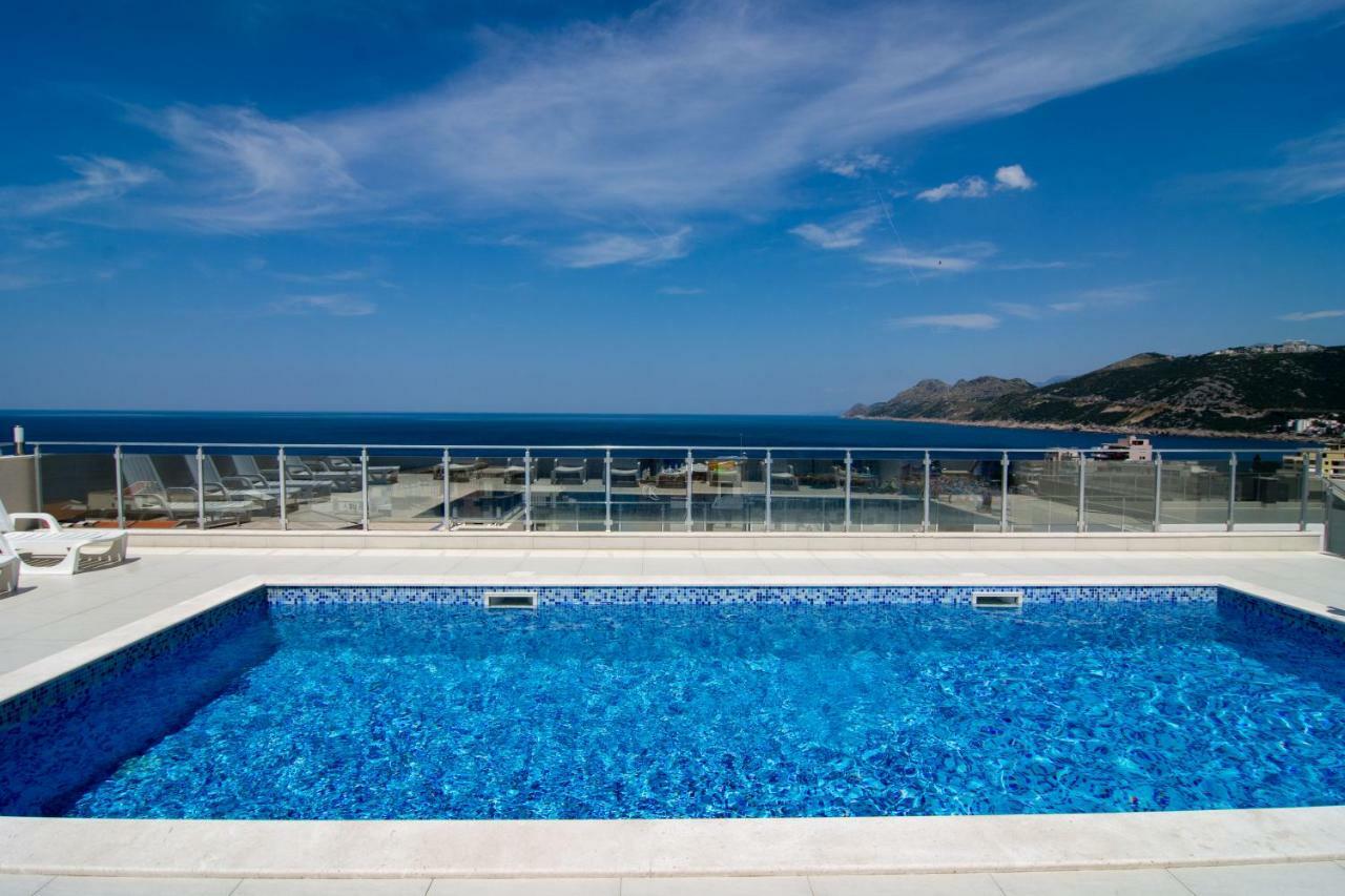 Sea Star Apartment Dobra Voda Ngoại thất bức ảnh